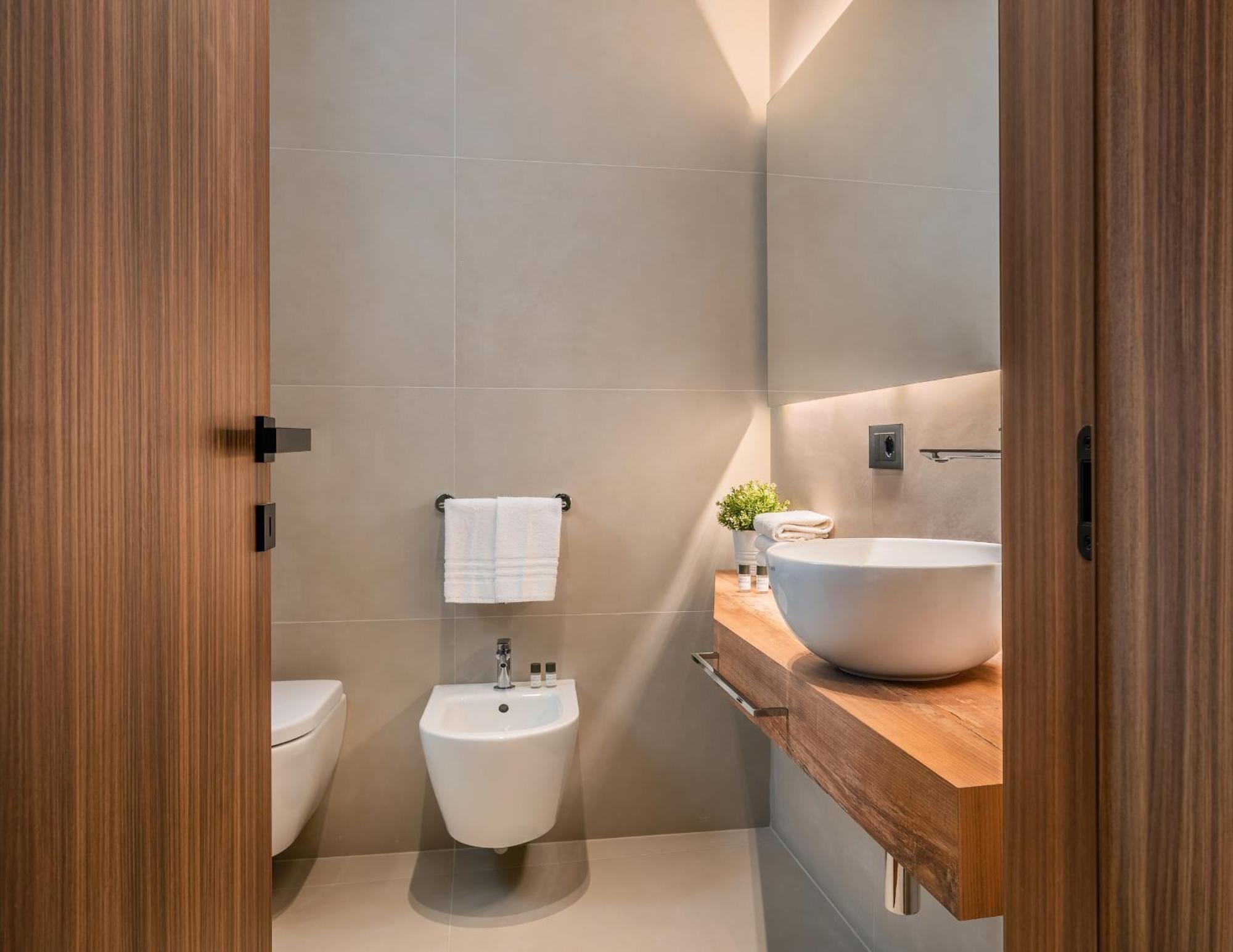 Hotel Universal Cattolica Bagian luar foto